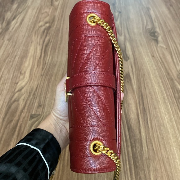 A114- π― % authentic Small YSL Envelope Shoulder bag - Picture 16 of 17